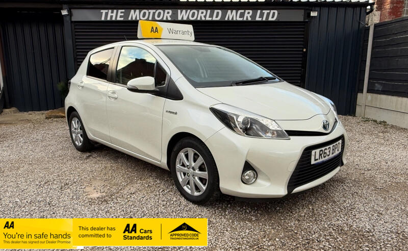 TOYOTA YARIS 1.5 VVT-h T4